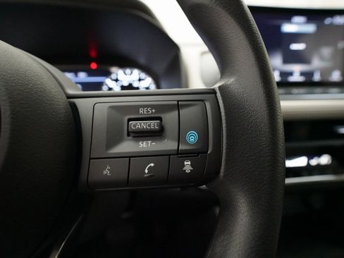 Certified 2024 Nissan Rogue SV image 19