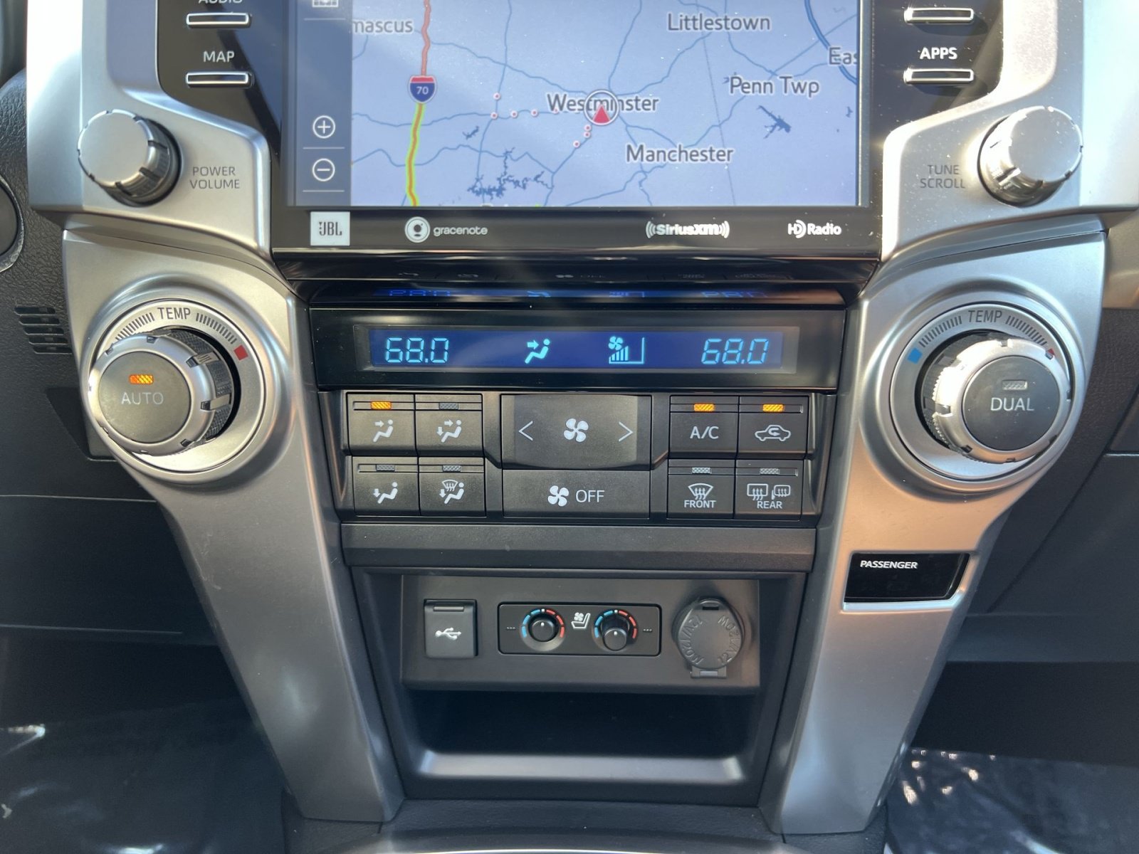 Used 2021 Toyota 4Runner Limited RWD image 21
