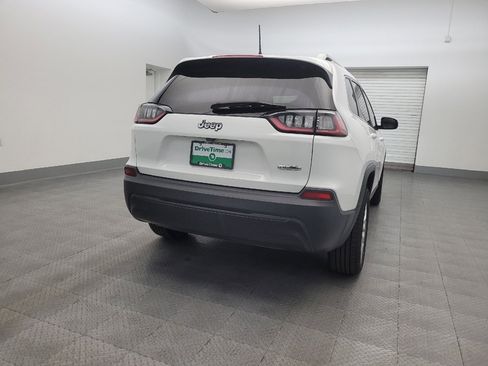 Used 2019 Jeep Cherokee Latitude w/ Popular Appearance Group image 7
