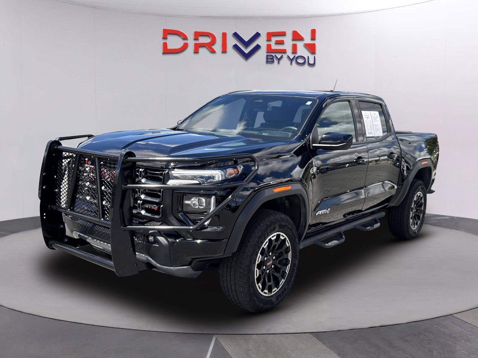 Used 2026 GMC Canyon AT4 w/ AT4 Premium Package AWD/4WD image 8