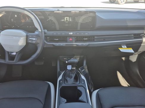 New 2025 Kia K4 GT-Line w/ GT-Line Premium Package image 13