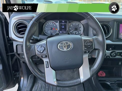 Used 2017 Toyota Tacoma SR5 w/ Tow Package image 12