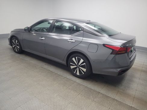 Used 2022 Nissan Altima 2.5 SV FWD image 3