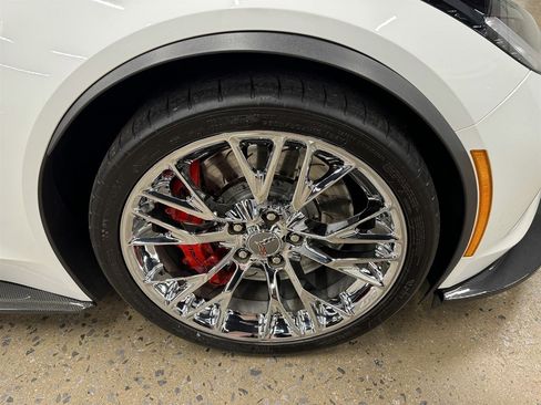 Used 2016 Chevrolet Corvette Z06 image 19