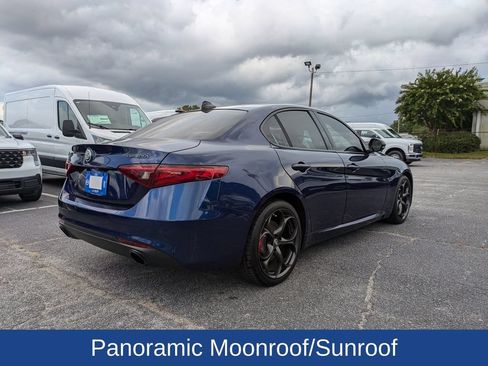 Used 2019 Alfa Romeo Giulia AWD image 4