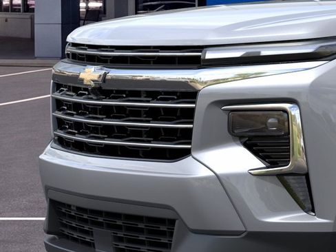 New 2026 Chevrolet Traverse LT w/ Driver Confidence Package FWD image 13