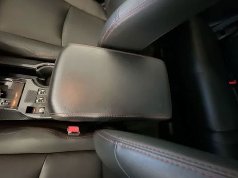 Certified 2020 Toyota 4Runner TRD Off-Road Premium w/ Moonroof Package AWD/4WD image 21