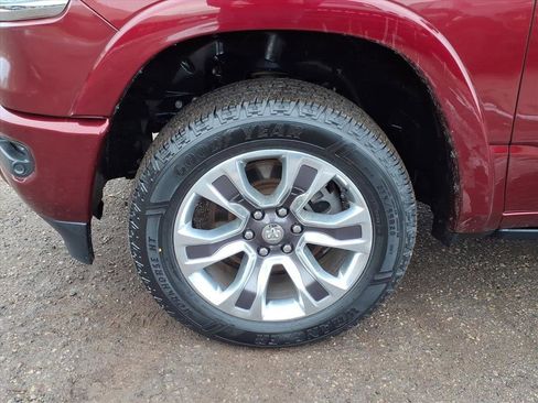 Used 2019 RAM 1500 Limited image 9