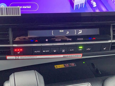 New 2026 Toyota Sienna XLE image 23