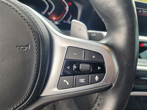 Used 2022 BMW M440i Convertible w/ Premium Package image 24