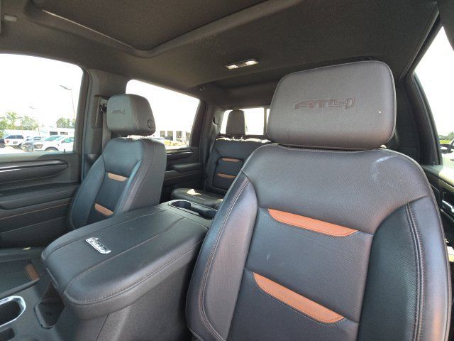 Used 2024 GMC Sierra 2500 AT4 w/ AT4 Premium Plus Package AWD/4WD image 24