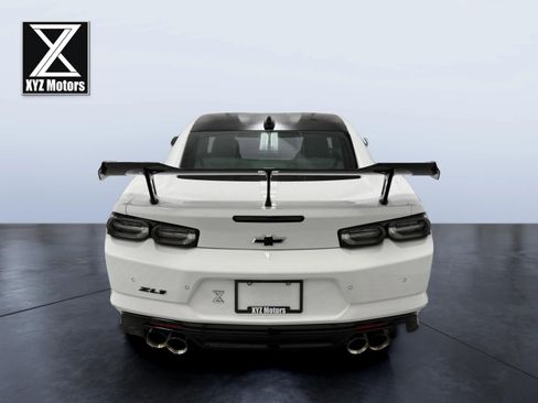 Used 2022 Chevrolet Camaro ZL1 RWD image 5