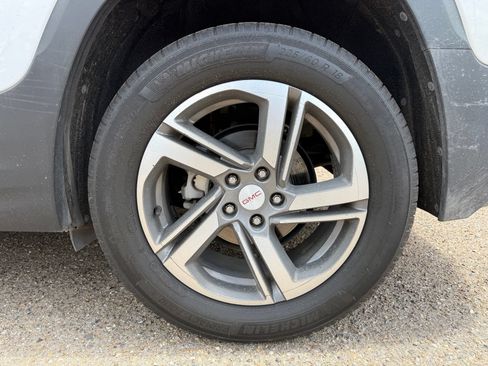 Used 2020 GMC Terrain SLT FWD image 15