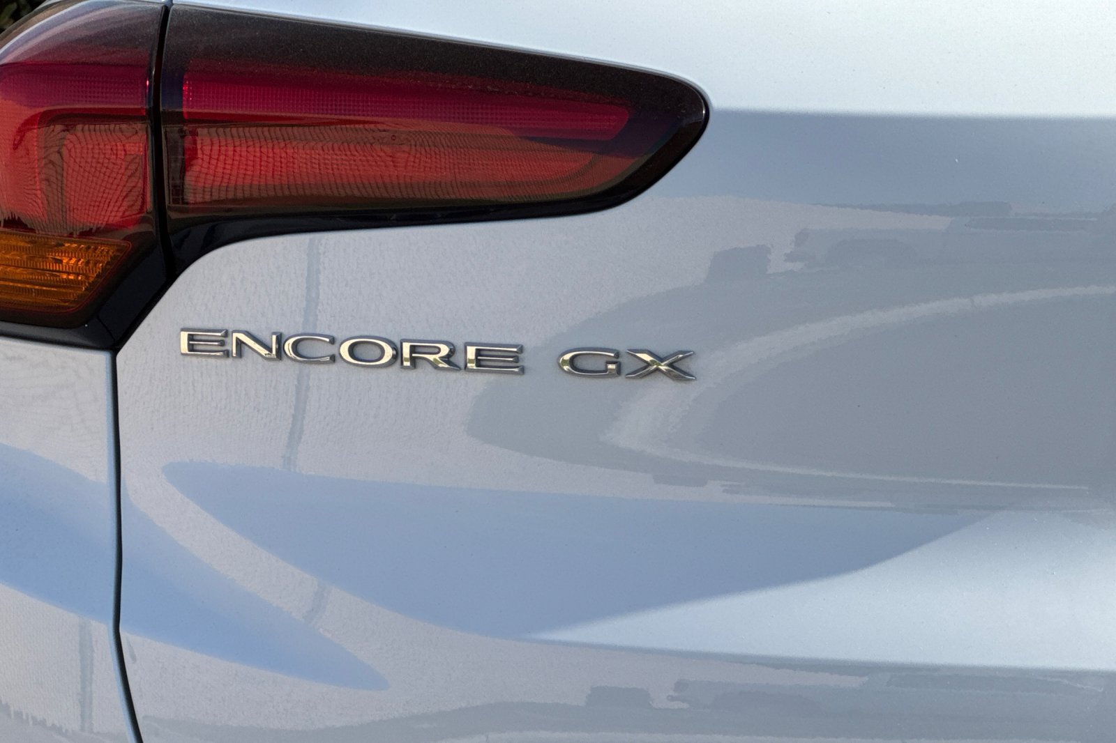 Used 2023 Buick Encore GX Select FWD image 31