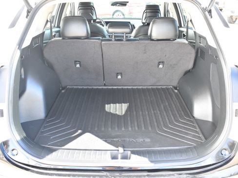 Used 2024 Kia Sportage SX image 9