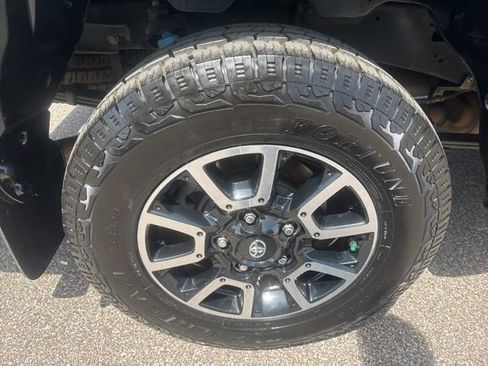 Used 2017 Toyota Tundra SR5 w/ TRD Off Road Package image 12