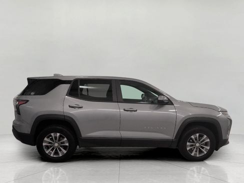 Used 2025 Chevrolet Equinox LT AWD/4WD image 12