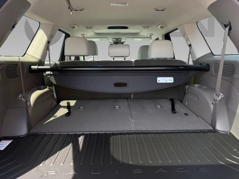 New 2026 Hyundai Palisade SEL Premium FWD image 19