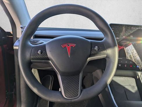 Used 2021 Tesla Model Y Long Range image 13