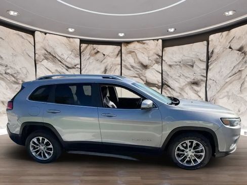 Used 2020 Jeep Cherokee Latitude Plus FWD image 6