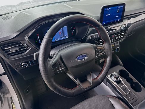 Used 2025 Ford Escape ST-Line Select AWD/4WD image 22