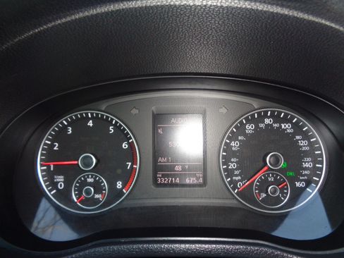 Used 2015 Volkswagen Passat 1.8T SE image 17