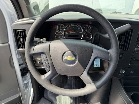 New 2026 Chevrolet Express 3500 Extended RWD image 14