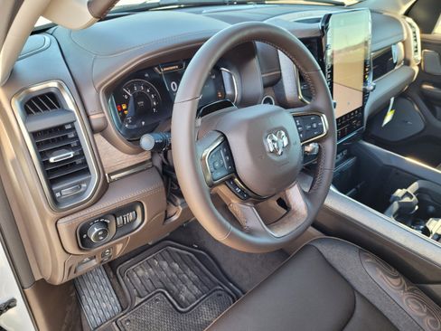 New 2025 RAM 1500 Limited image 9