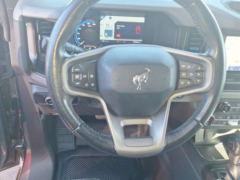 Used 2023 Ford Bronco Black Diamond AWD/4WD image 12