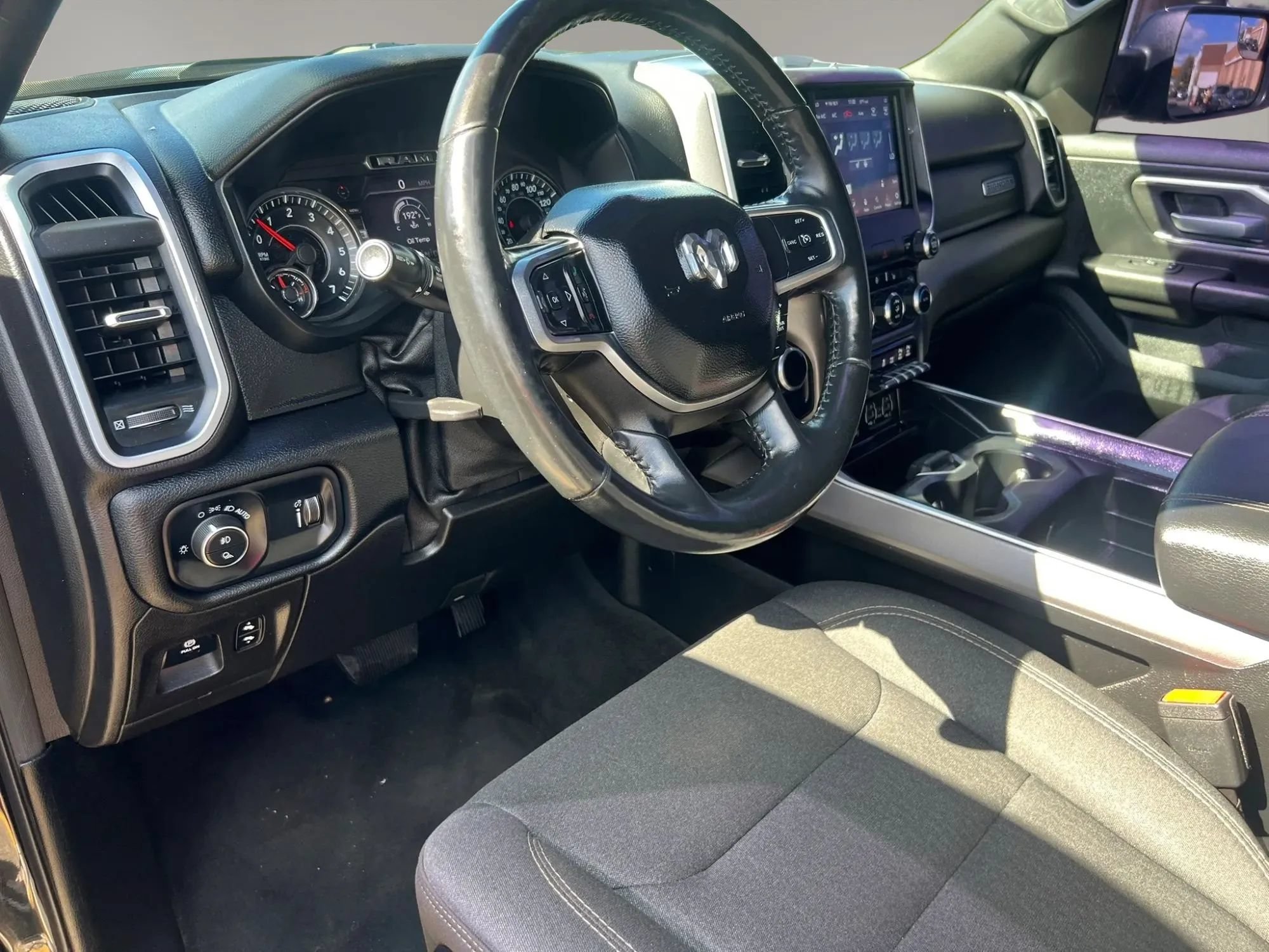 Used 2020 RAM 1500 Big Horn AWD/4WD image 13