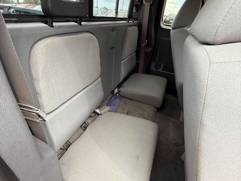 Used 2005 Dodge Dakota SLT image 17