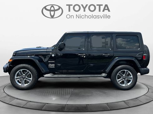 Used 2021 Jeep Wrangler Unlimited Sahara AWD/4WD image 2