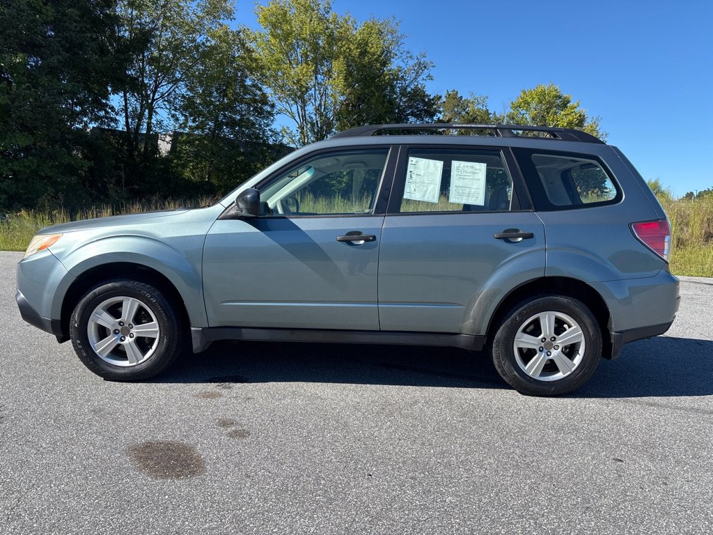 Used 2011 Subaru Forester 2.5X w/ Alloy Wheel Value Pkg AWD/4WD image 2