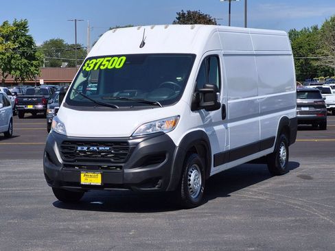 Used 2025 RAM ProMaster 2500 FWD image 3