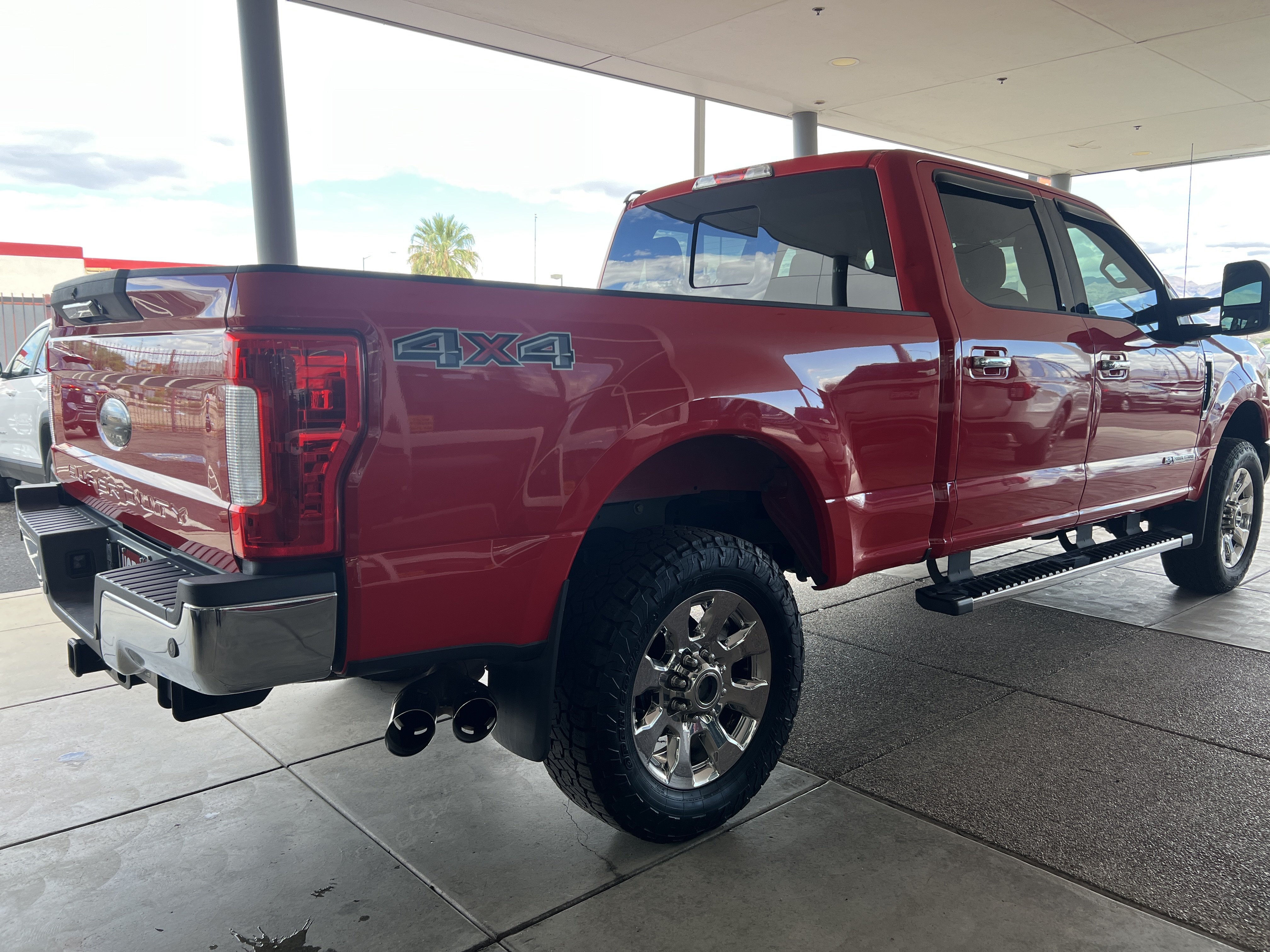 Used 2017 Ford F250 Lariat w/ Chrome Package AWD/4WD image 4