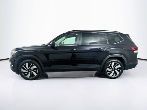 Used 2025 Volkswagen Atlas SE FWD image 4