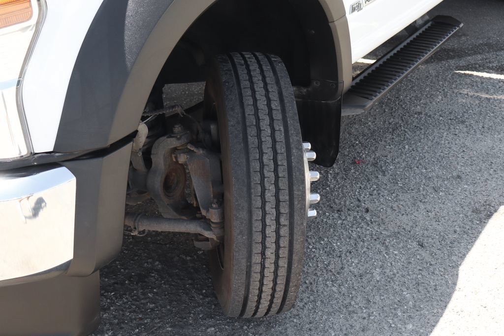 Used 2020 Ford F550 Luxury RWD image 43