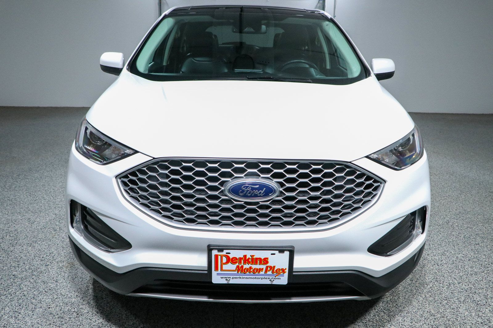 Used 2024 Ford Edge SEL w/ Convenience Package AWD/4WD image 4
