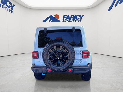 Used 2024 Jeep Wrangler Unlimited Sahara w/ Technology Group AWD/4WD image 8