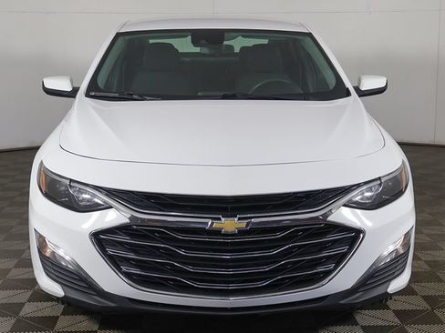 Used 2024 Chevrolet Malibu LS w/ Driver Confidence Package FWD image 9