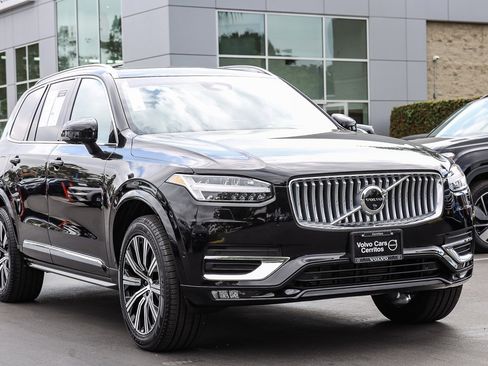 Used 2025 Volvo XC90 B6 Plus image 5