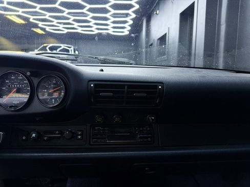 Used 1992 Porsche 911 Carrera image 21