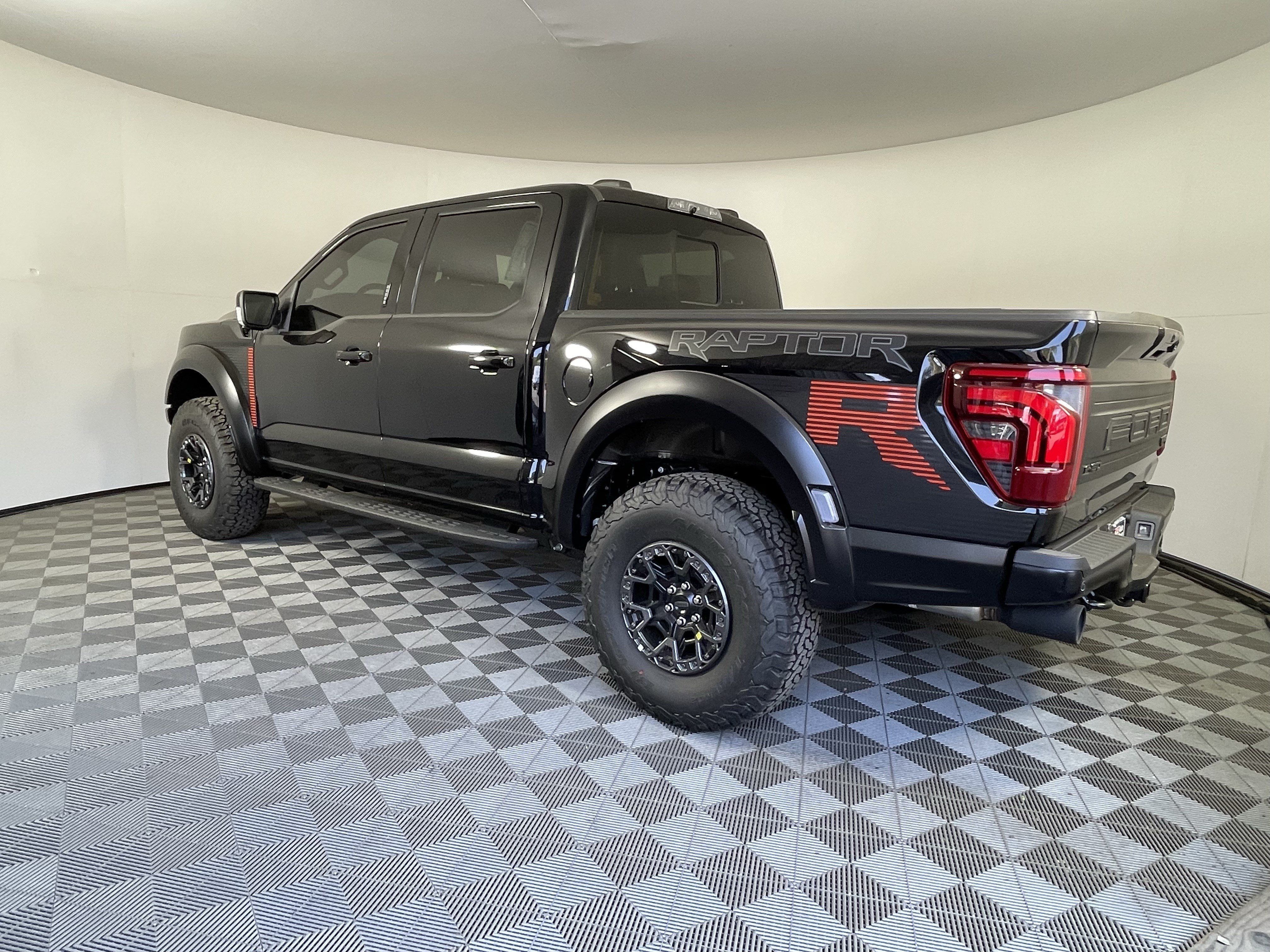 New 2026 Ford F150 Raptor w/ Equipment Group 803A Raptor R AWD/4WD image 3