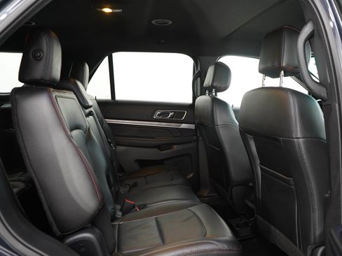 Used 2017 Ford Explorer Sport AWD/4WD image 12