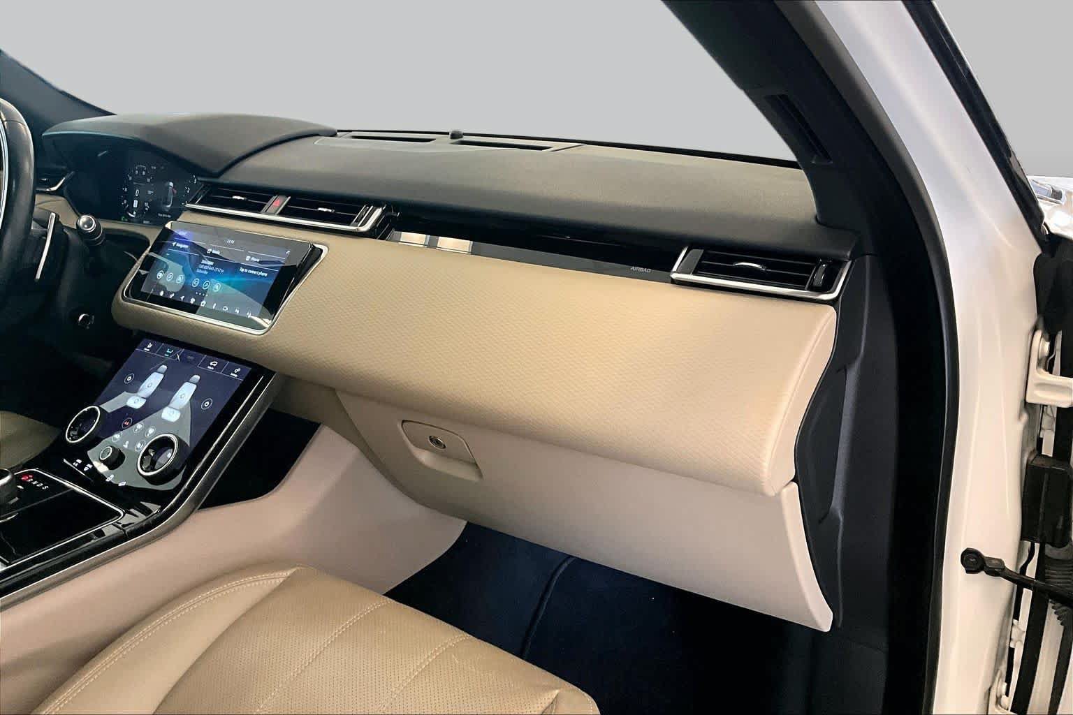 Used 2019 Land Rover Range Rover Velar R-Dynamic SE AWD/4WD image 17