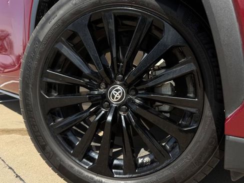 Used 2024 Toyota Highlander XSE image 10