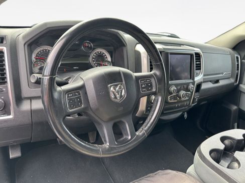 Used 2018 RAM 1500 Big Horn AWD/4WD image 11