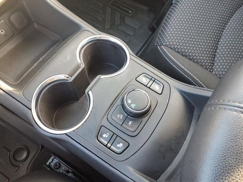 Certified 2024 GMC Terrain SLE w/ Driver Convenience Package image 14