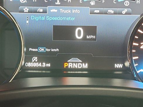 Used 2018 Ford F150 Platinum w/ Equipment Group 701A Luxury AWD/4WD image 14