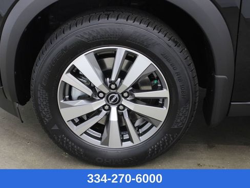 New 2026 Nissan Pathfinder SL image 25